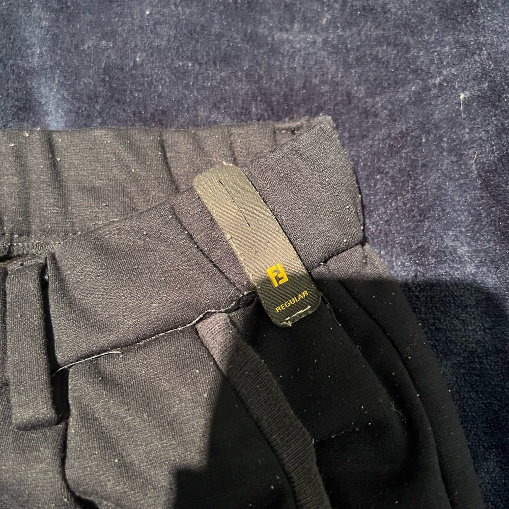 Fendi Jogging , size M (33) , Color black